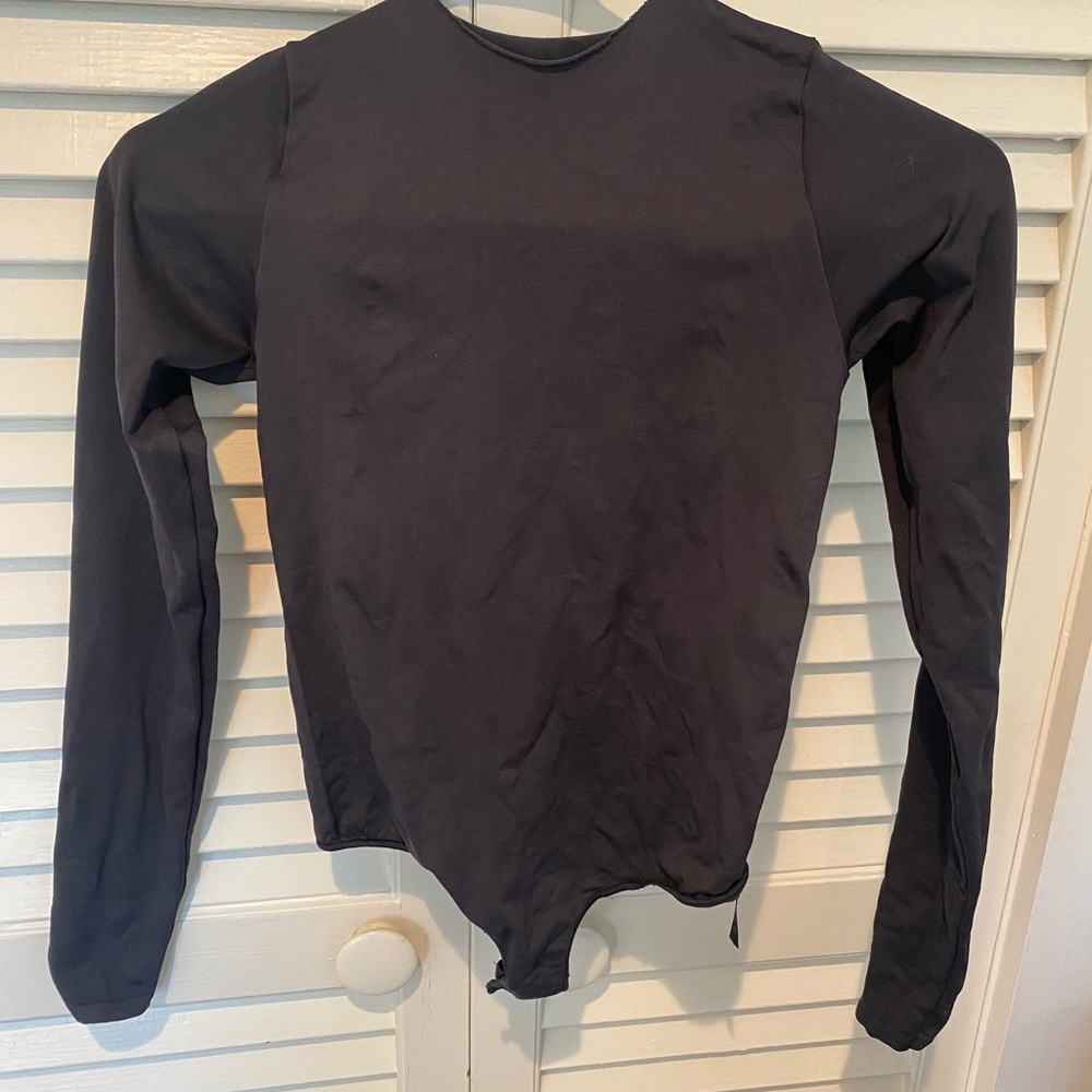 Skims long sleeve body suit